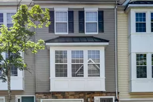 23092 Fontwell Square, Sterling, VA 20166 - Photo 1