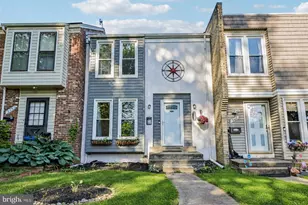 347 Shenandoah St SE, Leesburg, VA 20175 - Photo 1