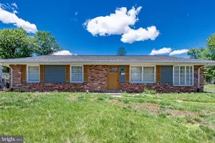 1607 N Brunswick St, Sterling, VA 20164 - Photo 1