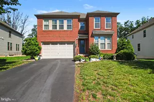 24794 Somerby Dr, Chantilly, VA 20152 - Photo 1