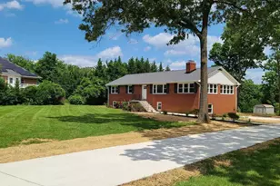 7 Cedar Dr, Sterling, VA 20164 - Photo 1
