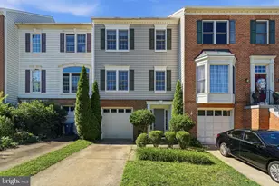 25384 Herring Creek Dr, Chantilly, VA 20152 - Photo 1