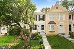 13 Fairmont Pl, Sterling, VA 20165 - Photo 1