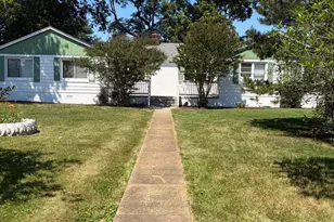 109 Washington St NE, Leesburg, VA 20176 - Photo 1