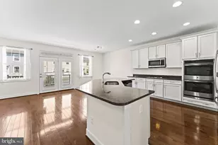46679 Joubert Terrace, Sterling, VA 20165 - Photo 15