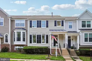 20567 Warburton Bay Square, Sterling, VA 20165 - Photo 1