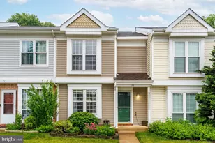 98 St Charles Square, Sterling, VA 20164 - Photo 1