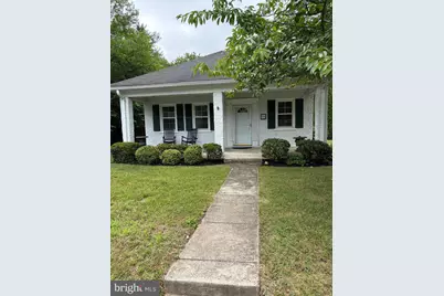 16 Fairview Street NW, Leesburg, VA 20176 - Photo 1