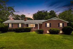 3 S Hughes St, Hamilton, VA 20158 - Photo 1