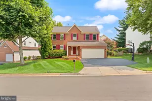 47003 Bainbridge Pl, Sterling, VA 20165 - Photo 1
