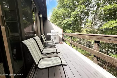  114 Cross Country Lane, Tannersville, PA 18372 - Photo 11
