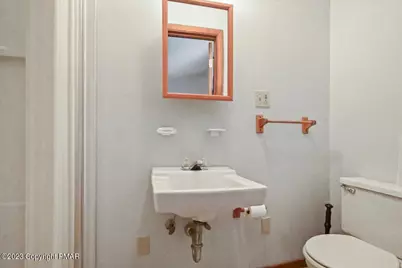  18 Middle Village Way, Tannersville, PA 18372 - Photo 19