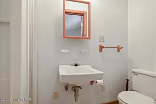 18 Middle Village Way, Tannersville, PA 18372 - Photo 19