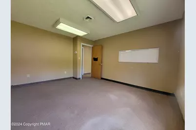  106 Shawnee Square Dr, Unit 210, East Stroudsburg, PA 18301 - Photo 7