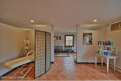  113 Ward Avenue, Mount Pocono, PA 18344 - Photo 5