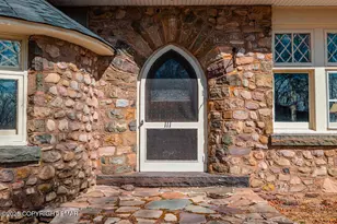 117 Stonecrop Ln, Mount Pocono, PA 18344 - Photo 9