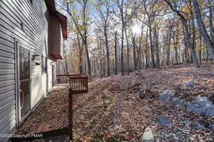 2104 Scarborough Way, Middle Smithfield, PA 18324 - Photo 29