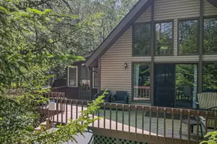 102 King Arthur Rd, Pocono Lake, PA 18347 - Photo 9