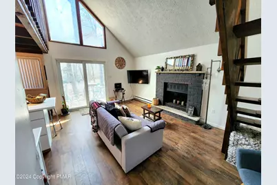  488 Country Place Drive, Tobyhanna, PA 18466 - Photo 5