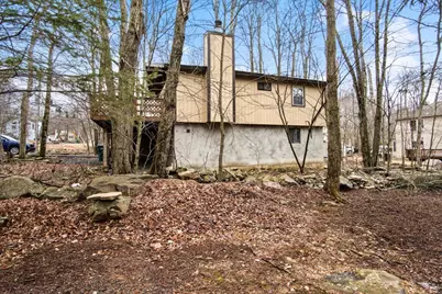  8062 Red Squirrel Drive, Tobyhanna, PA 18466 - Photo 17
