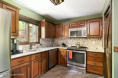  187 Sunbird Way, Tannersville, PA 18372 - Photo 5