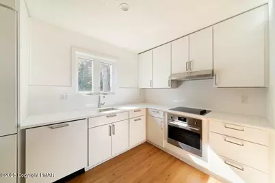  251 High Pass Way, Tannersville, PA 18372 - Photo 7