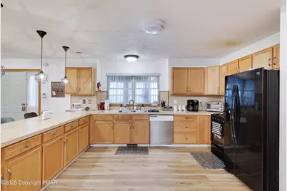  138 Kensington Drive, Bushkill, PA 18324 - Photo 11