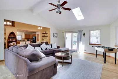  138 Kensington Drive, Bushkill, PA 18324 - Photo 15