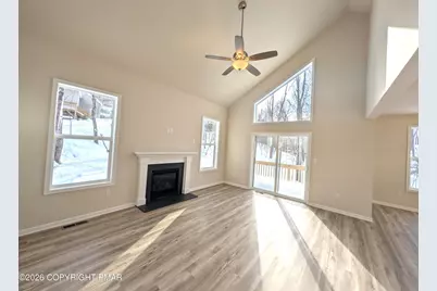  203 Lincoln Lane, East Stroudsburg, PA 18301 - Photo 3