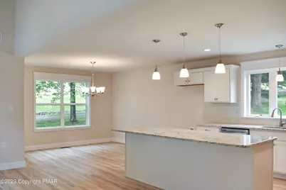  203 Lincoln Lane, East Stroudsburg, PA 18301 - Photo 9