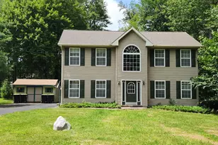 107 Birchwood Rd, Blakeslee, PA 18610 - Photo 1