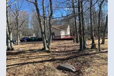  1127 Steele Circle, Bushkill, PA 18324 - Photo 3