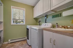 6102 Lakeview Dr, Pocono Pines, PA 18350 - Photo 25