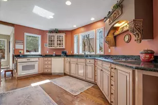 6102 Lakeview Dr, Pocono Pines, PA 18350 - Photo 15