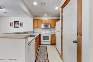 403 Upper Deer Valley Rd, Tannersville, PA 18372 - Photo 11