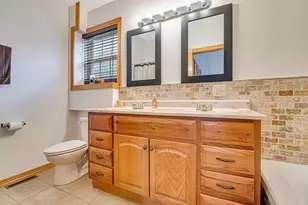 16 Delaware Dr, Hazleton, PA 18202 - Photo 37