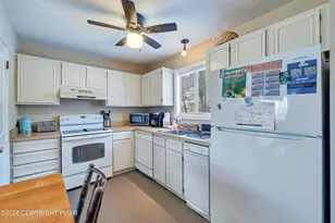 69 Cross Country Ln, Tannersville, PA 18372 - Photo 9