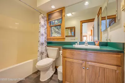  411 Hickory Drive, Tannersville, PA 18372 - Photo 19