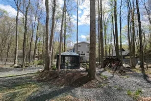 419 Quaker Ct, Pocono Lake, PA 18347 - Photo 45