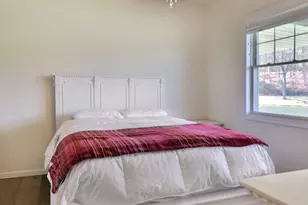 301 Reagan Dr, East Stroudsburg, PA 18301 - Photo 49