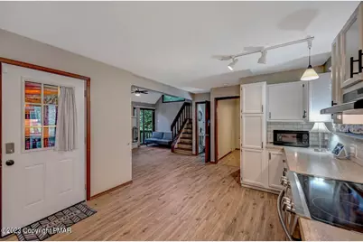  1148 Country Place Drive, Tobyhanna, PA 18466 - Photo 3