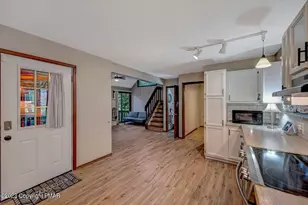 1148 Country Pl Dr, Tobyhanna, PA 18466 - Photo 3