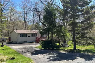 134 Wyalusing, Pocono Lake, PA 18347 - Photo 27