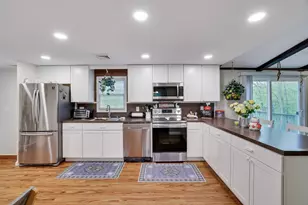 198 Castle Dr, East Stroudsburg, PA 18302 - Photo 9