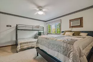 146 Cove Point Cir, Lakeville, PA 18438 - Photo 39