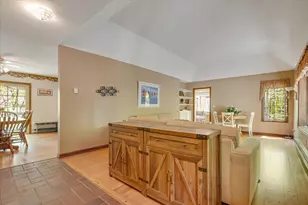 146 Cove Point Cir, Lakeville, PA 18438 - Photo 7