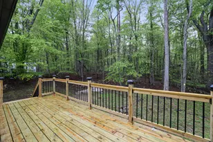 1005 Country Pl Dr, Coolbaugh Township, PA 18466 - Photo 5