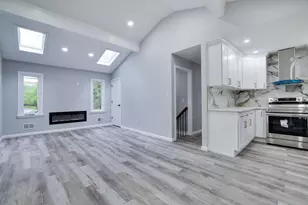 1005 Country Pl Dr, Coolbaugh Township, PA 18466 - Photo 15