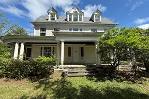 712 Thomas St, Stroudsburg, PA 18360 - Photo 1