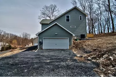  411 Pierce Lane, East Stroudsburg, PA 18301 - Photo 17